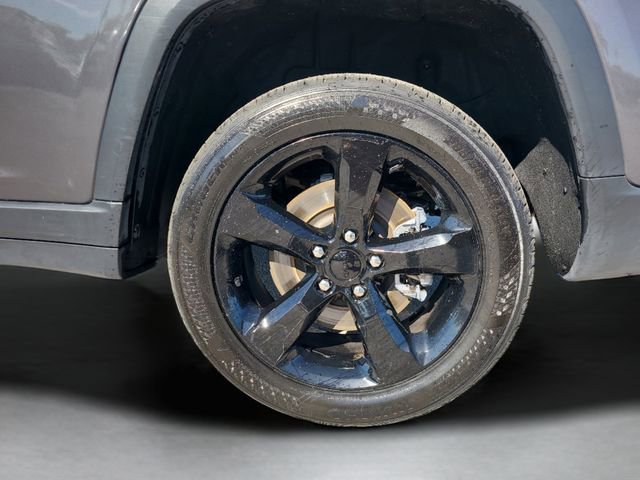 Used 2023 Jeep Grand Cherokee L Laredo image 36