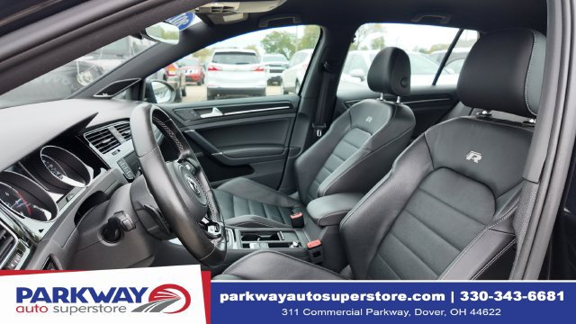 Used 2017 Volkswagen Golf R 4-Door AWD/4WD image 11