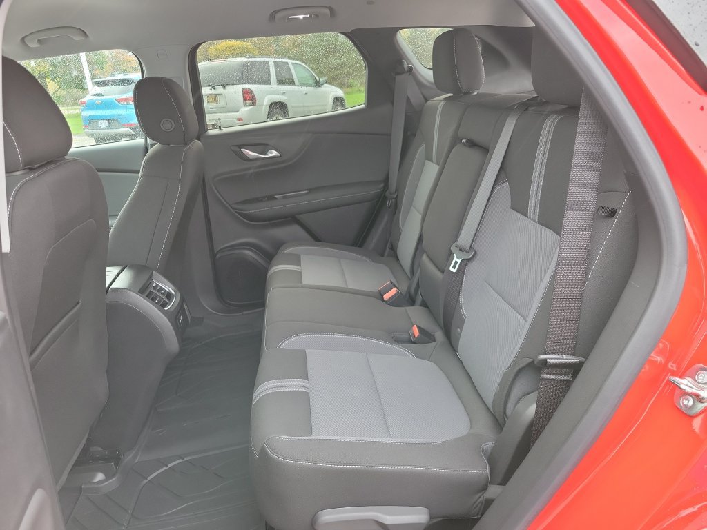 Certified 2024 Chevrolet Blazer LT w/ Convenience Package FWD image 29