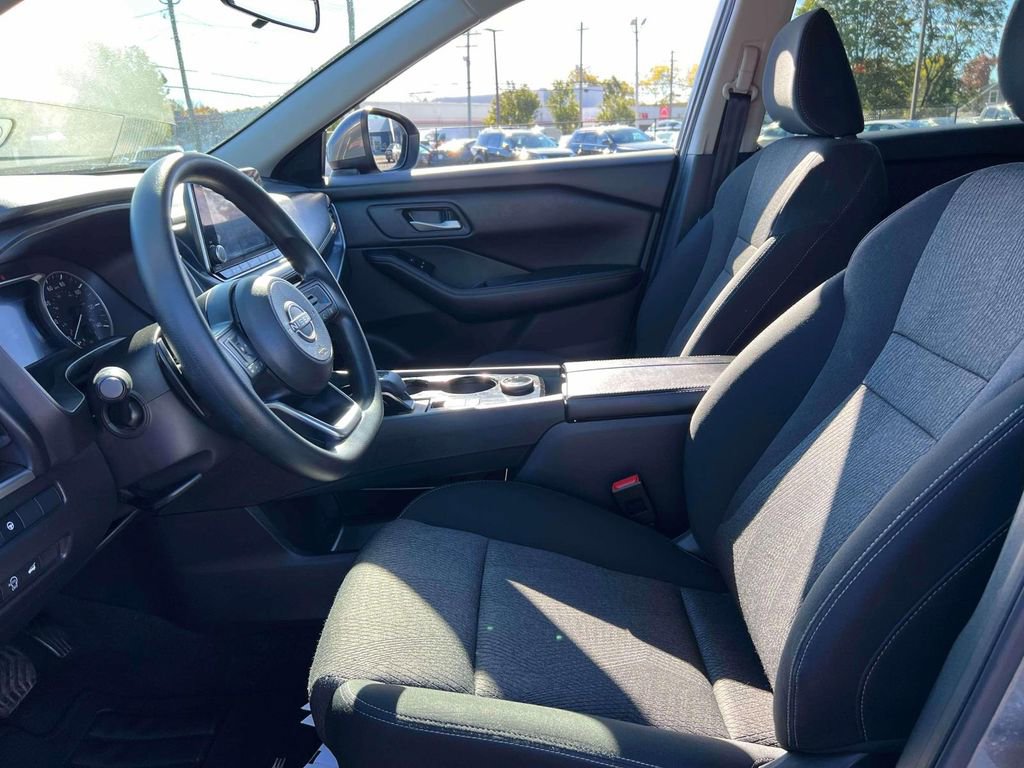 Certified 2024 Nissan Rogue SV image 16