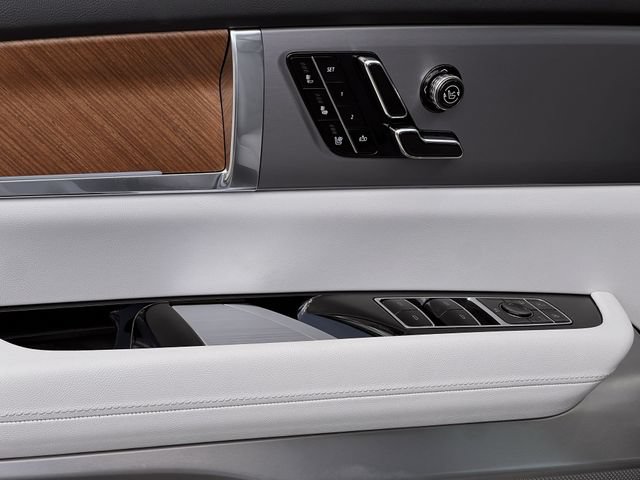 New 2027 Cadillac Vistiq Luxury AWD/4WD image 19