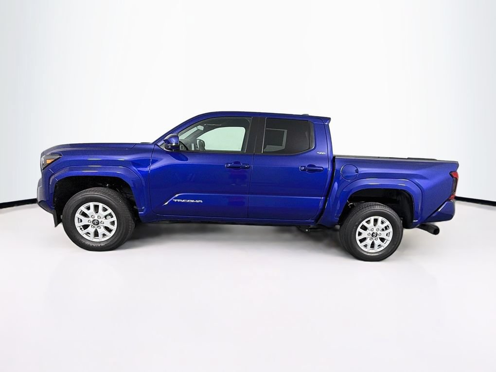 Used 2025 Toyota Tacoma SR5 AWD/4WD image 6