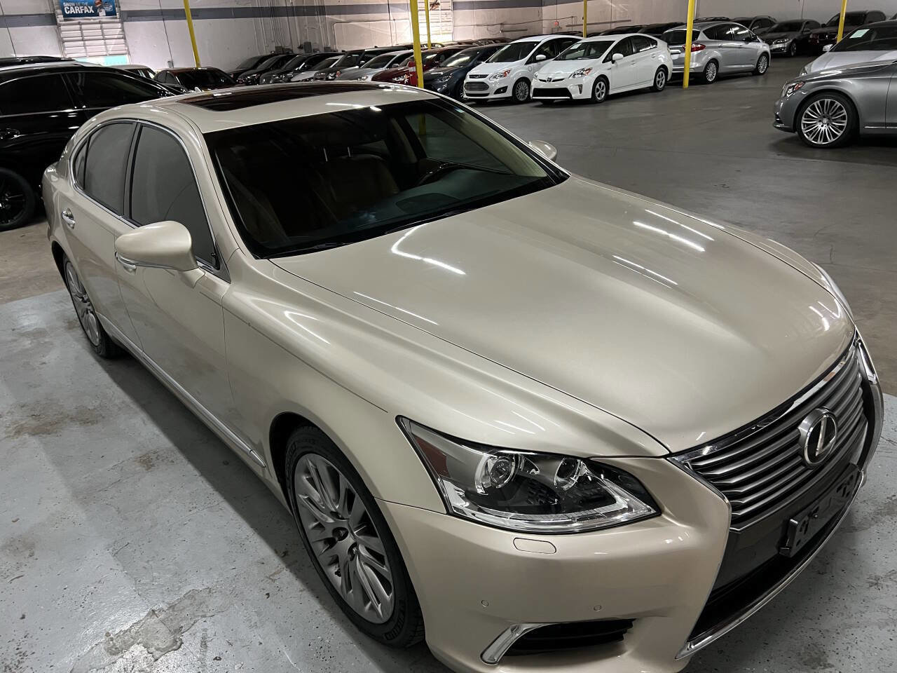 Used 2013 Lexus LS 460 image 3