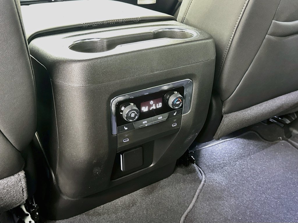 New 2026 Chevrolet Suburban High Country AWD/4WD image 27