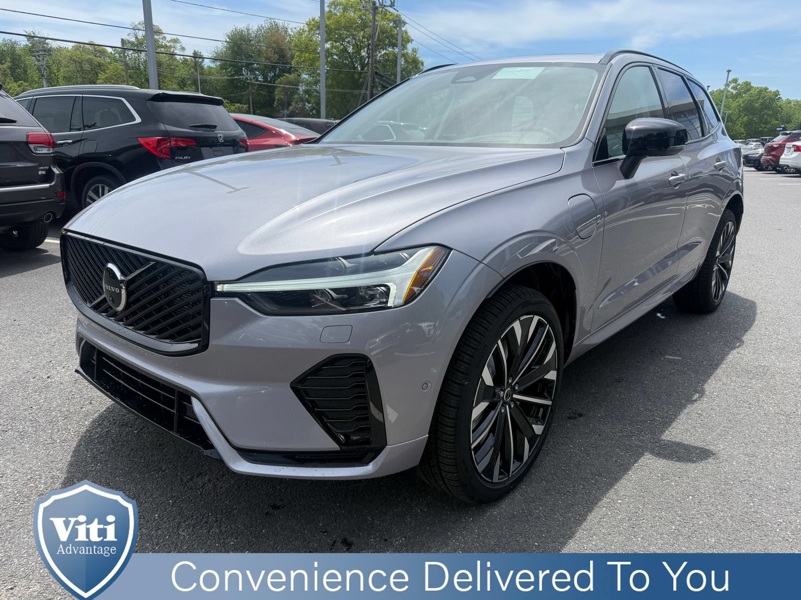 New 2026 Volvo XC60 T8 Ultra w/ Protection Package Premier AWD/4WD image 4