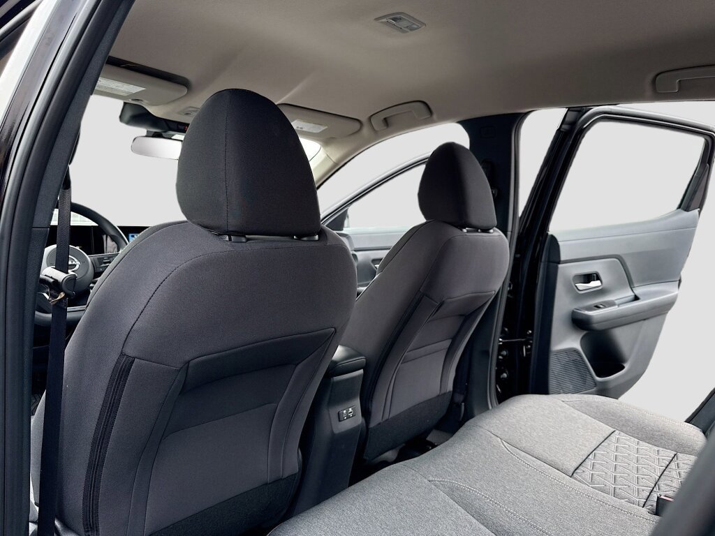 New 2026 Nissan Kicks SV image 6