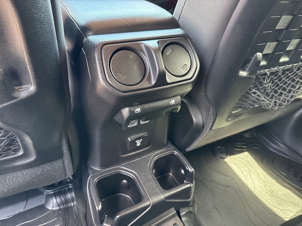 Used 2020 Jeep Wrangler Unlimited Rubicon w/ LED Lighting Group image 27