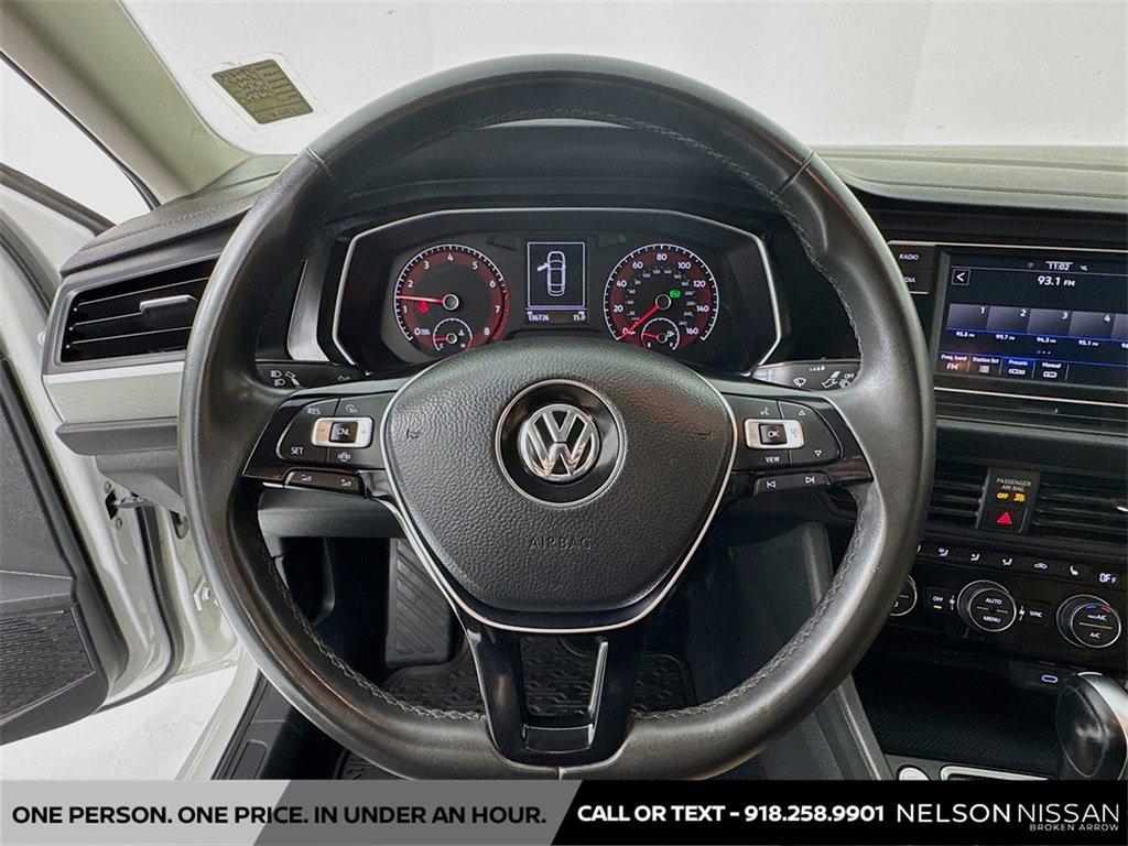 Used 2020 Volkswagen Jetta SE w/ SE Cold Weather Package image 11