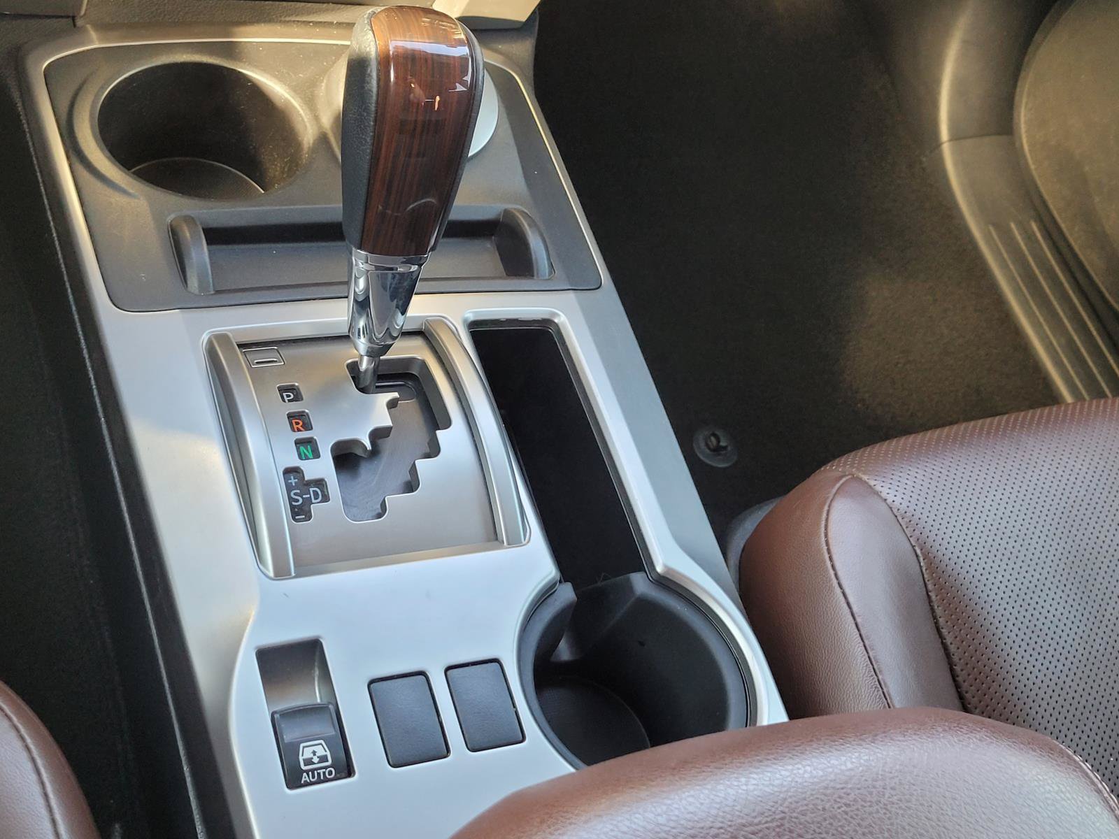 Used 2019 Toyota 4Runner Limited AWD/4WD image 14