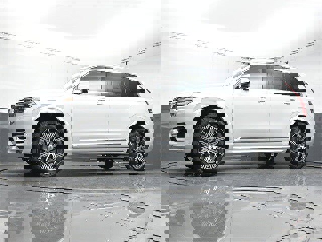 New 2025 Volvo XC90 B6 Plus w/ Protection Package Premier image 40