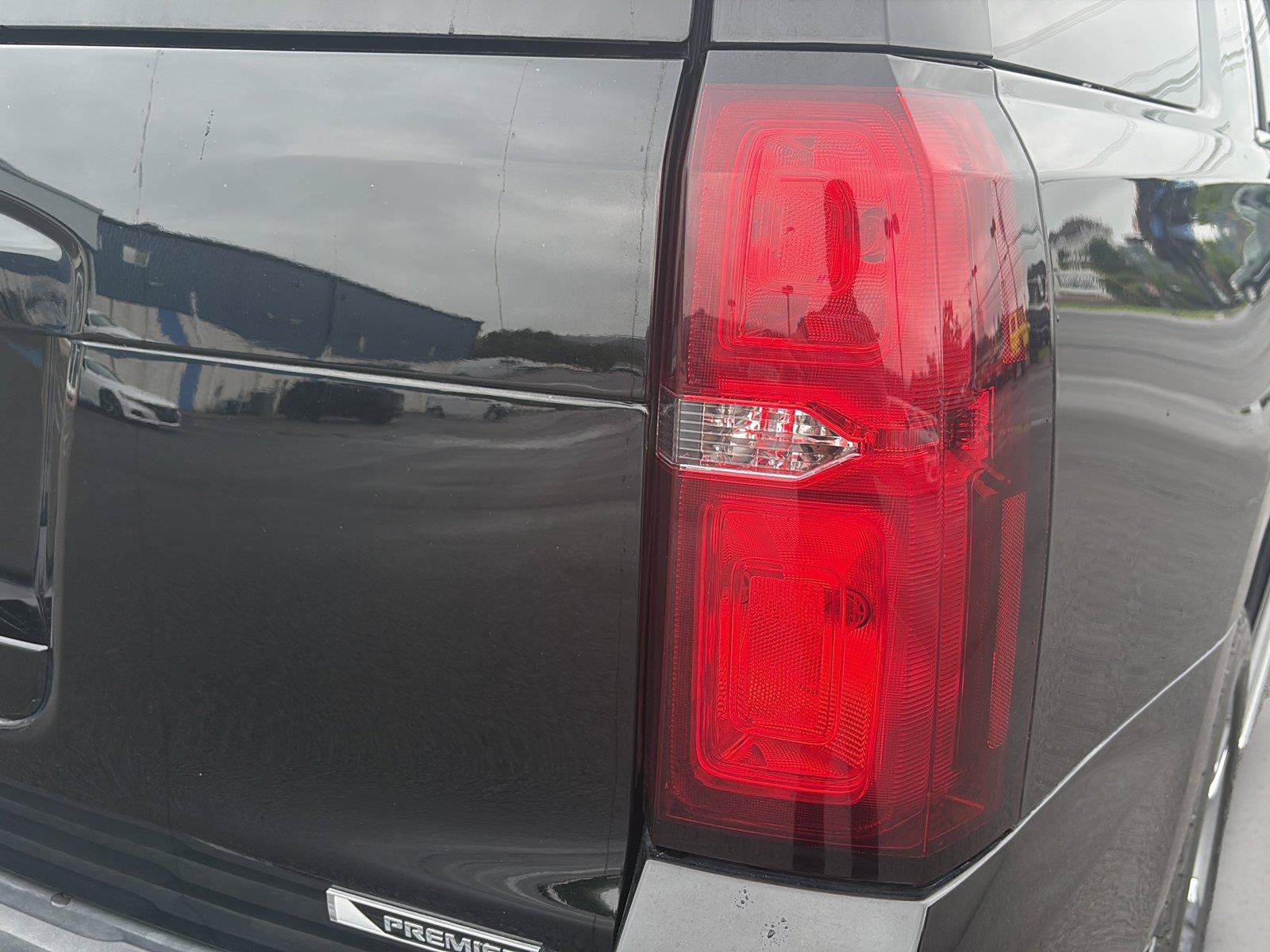 Used 2018 Chevrolet Tahoe Premier AWD/4WD image 54