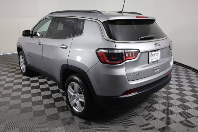 Used 2022 Jeep Compass Latitude w/ Convenience Group AWD/4WD image 6