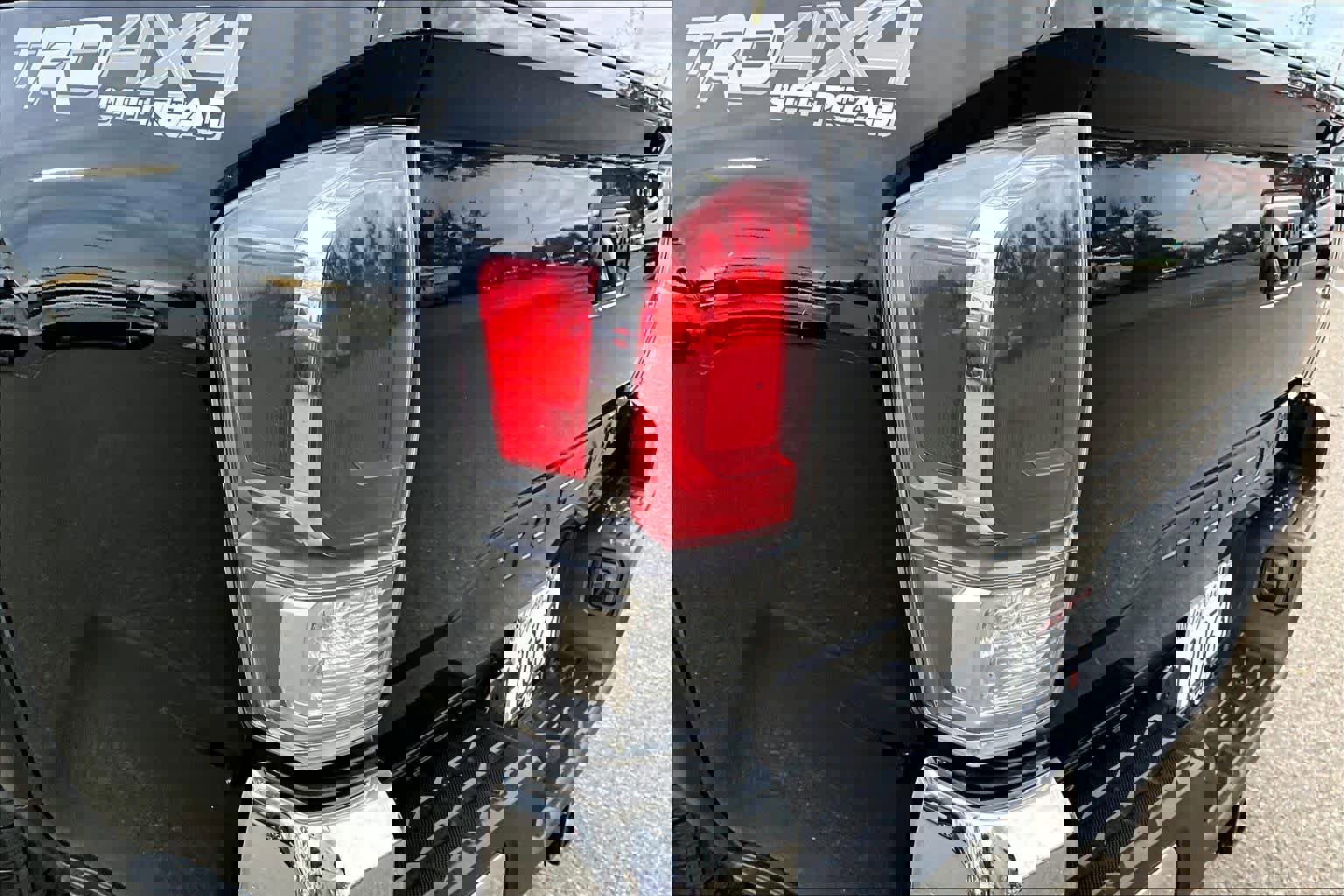 Certified 2022 Toyota Tacoma TRD Off-Road image 28