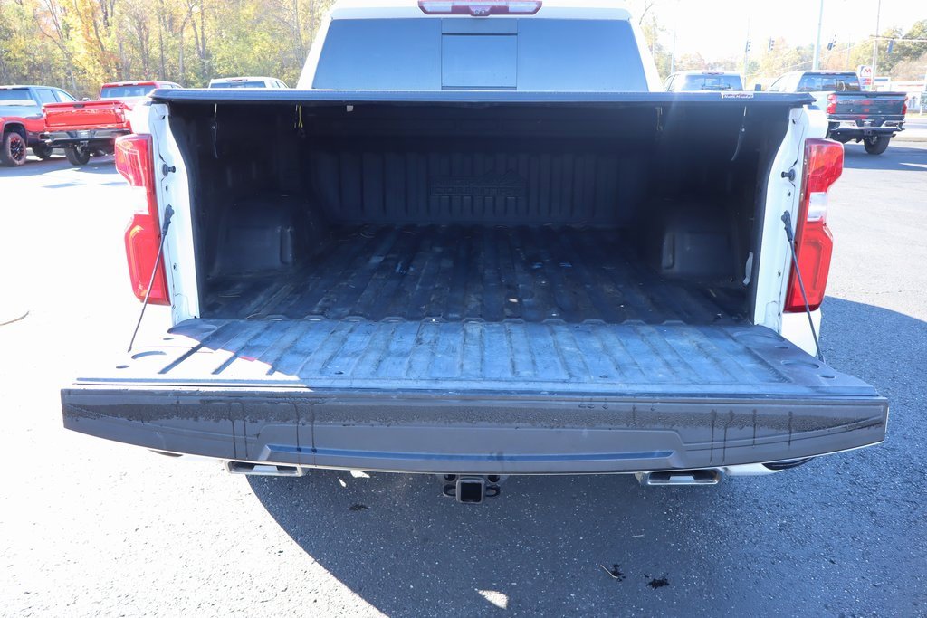 Used 2020 Chevrolet Silverado 1500 High Country w/ Technology Package image 37