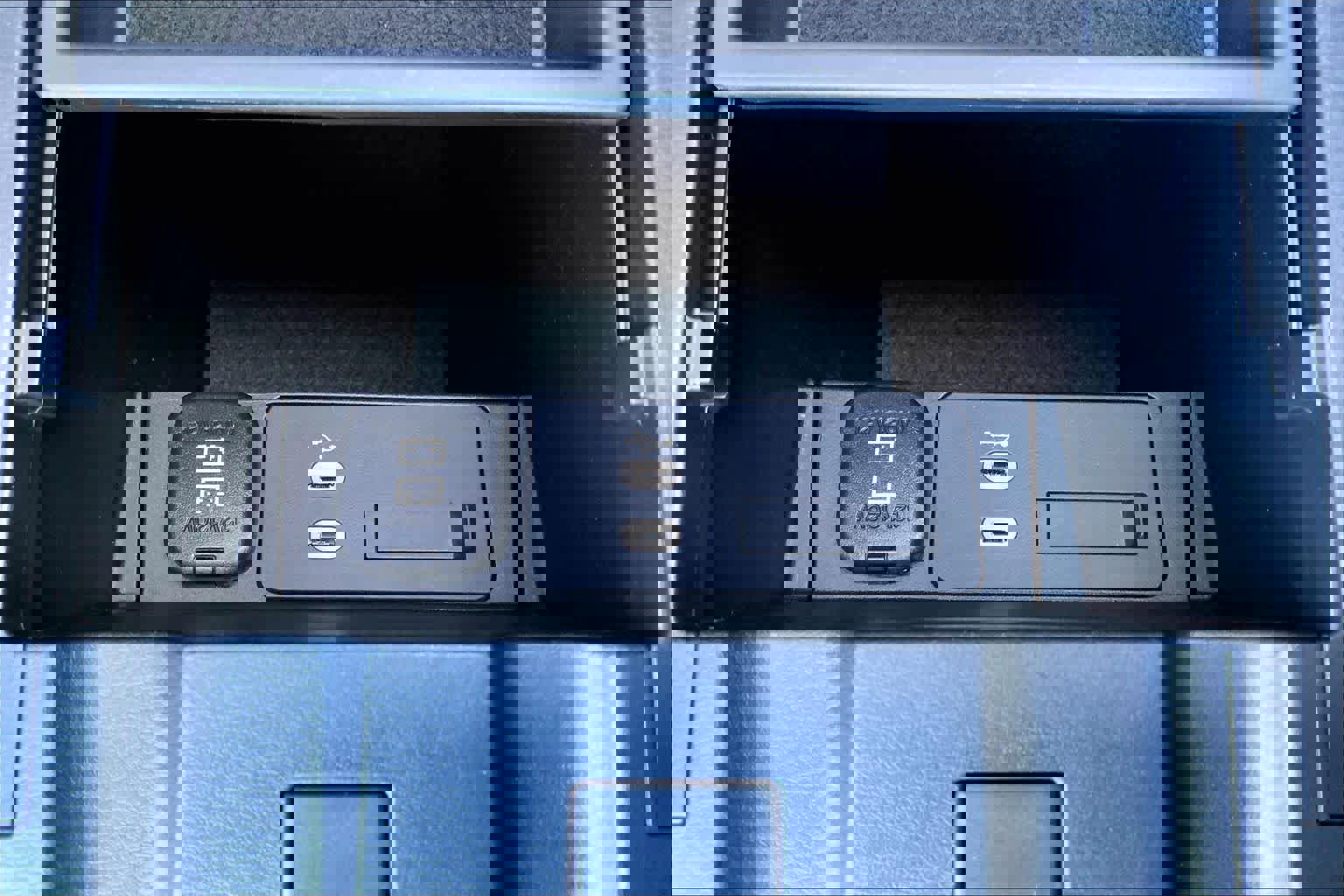 Used 2025 MAZDA CX-5 Signature image 36