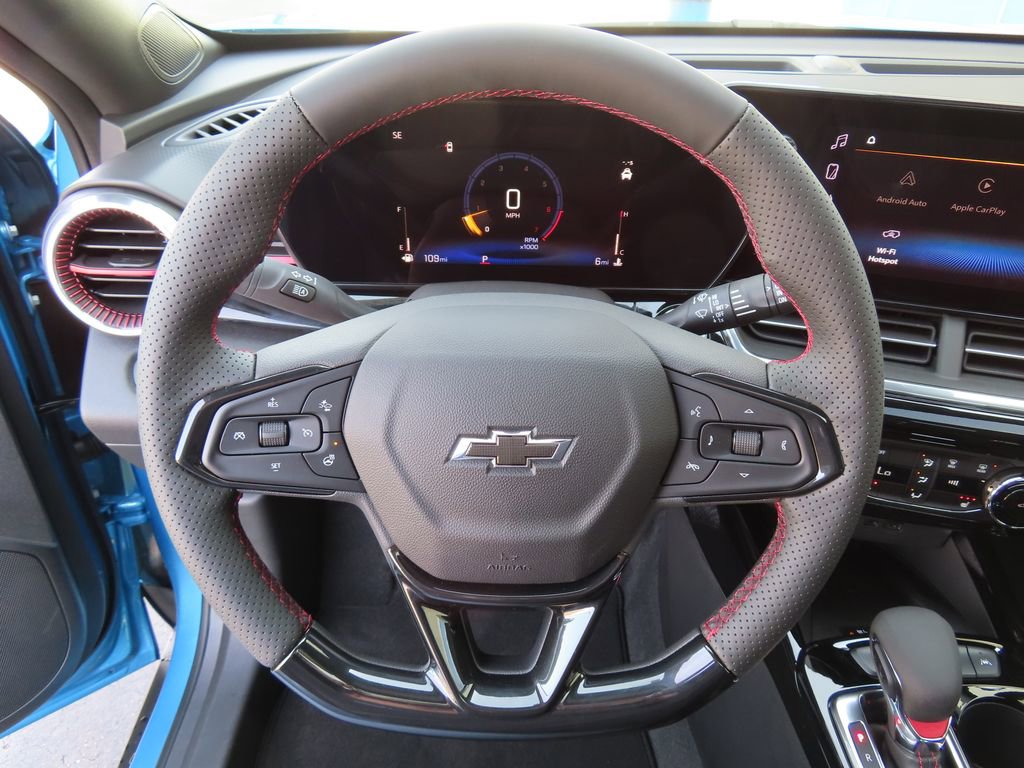 New 2026 Chevrolet Trax RS w/ Sunroof Package image 4