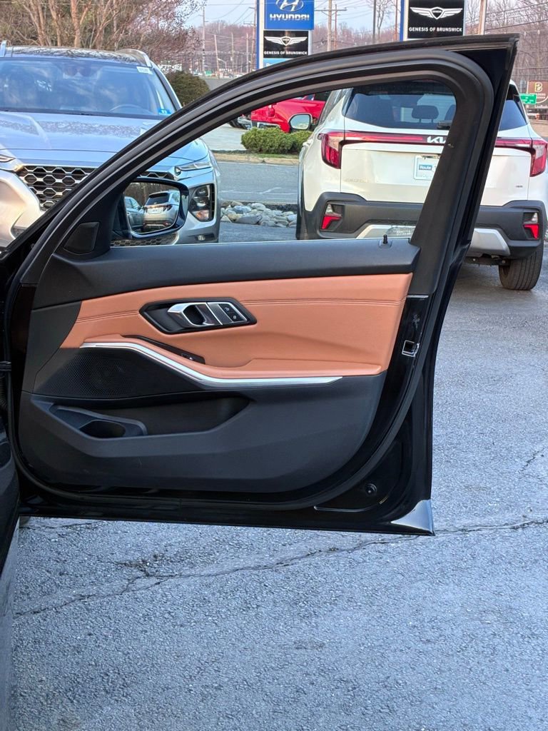 Used 2019 BMW 330i xDrive Sedan w/ Premium Package image 51