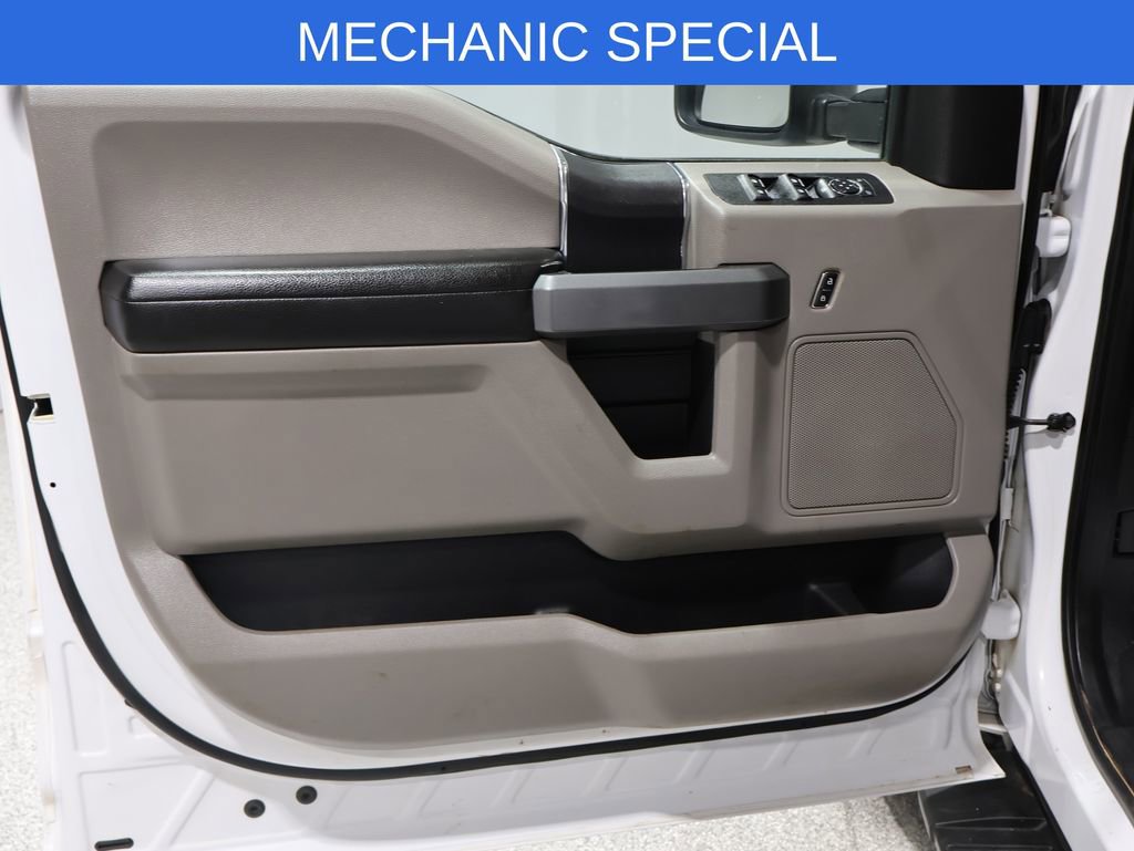 Used 2018 Ford F150 XLT w/ Trailer Tow Package image 16