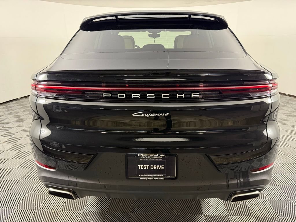 Certified 2026 Porsche Cayenne Coupe AWD/4WD image 5