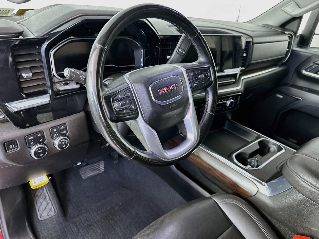 Used 2024 GMC Sierra 3500 SLT w/ SLT Convenience Package AWD/4WD image 30