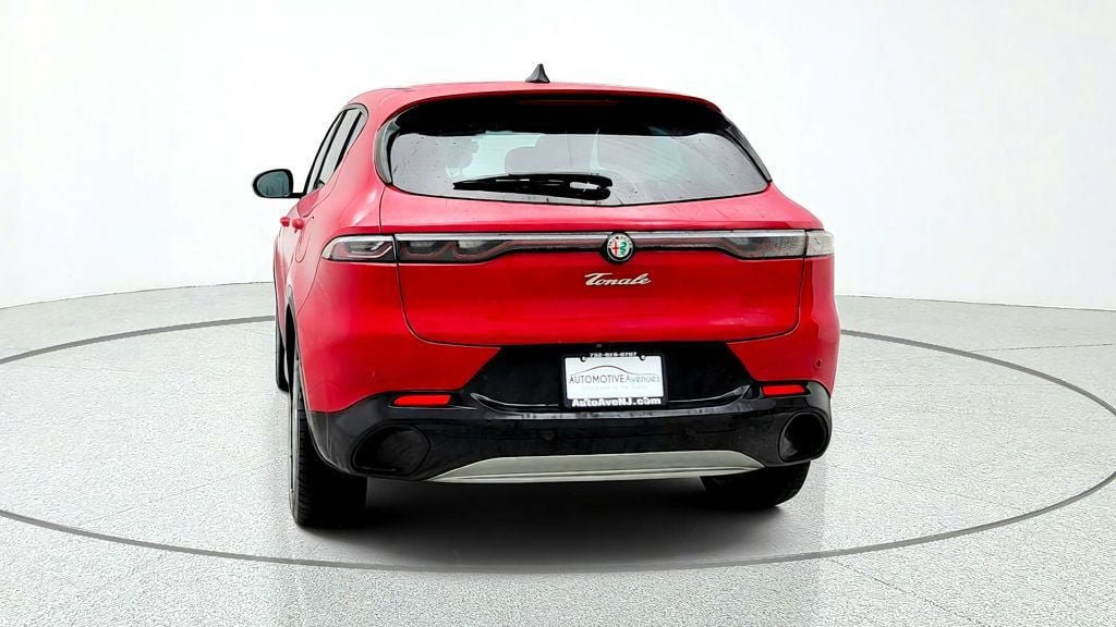 Used 2024 Alfa Romeo Tonale Ti w/ Premium Interior Package AWD/4WD image 6