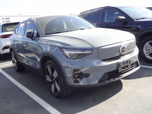 Used 2023 Volvo C40 P8 Recharge Ultimate image 3