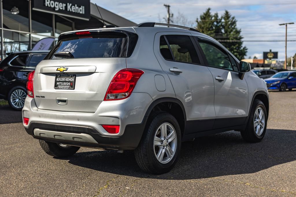 Used 2022 Chevrolet Trax LT w/ Driver Confidence Package AWD/4WD image 10