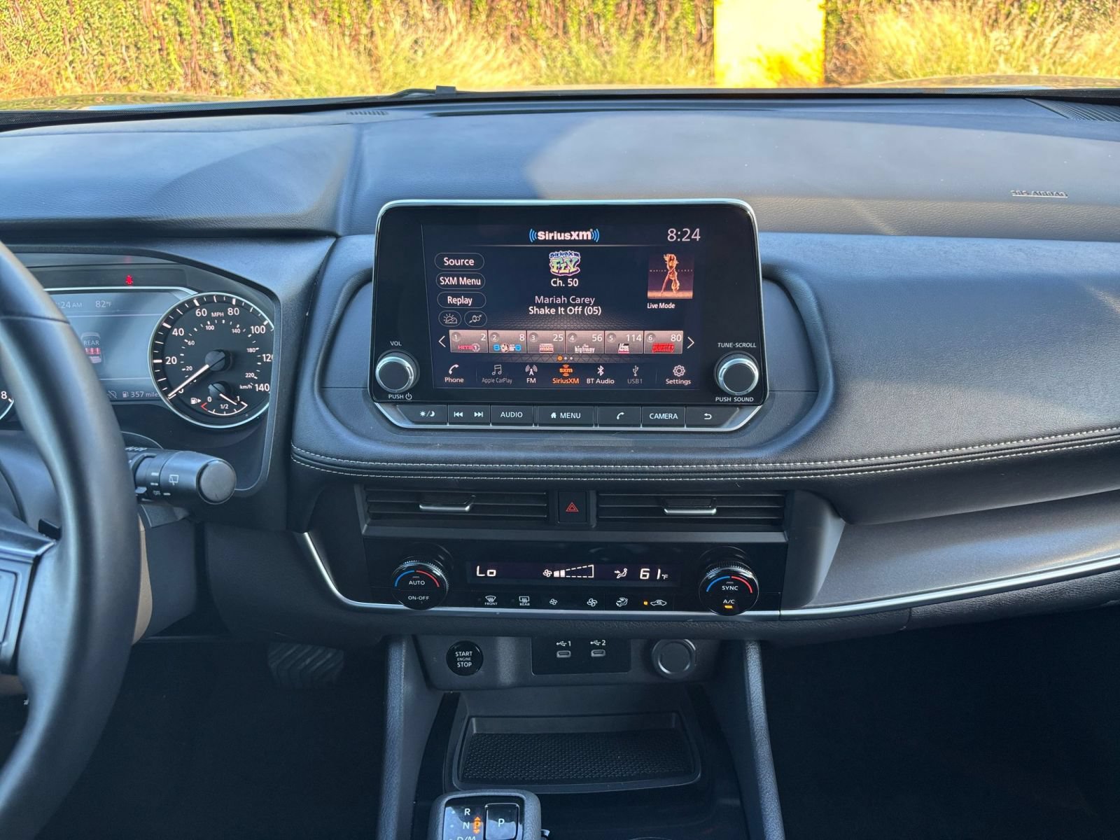 Used 2025 Nissan Rogue SV FWD image 16
