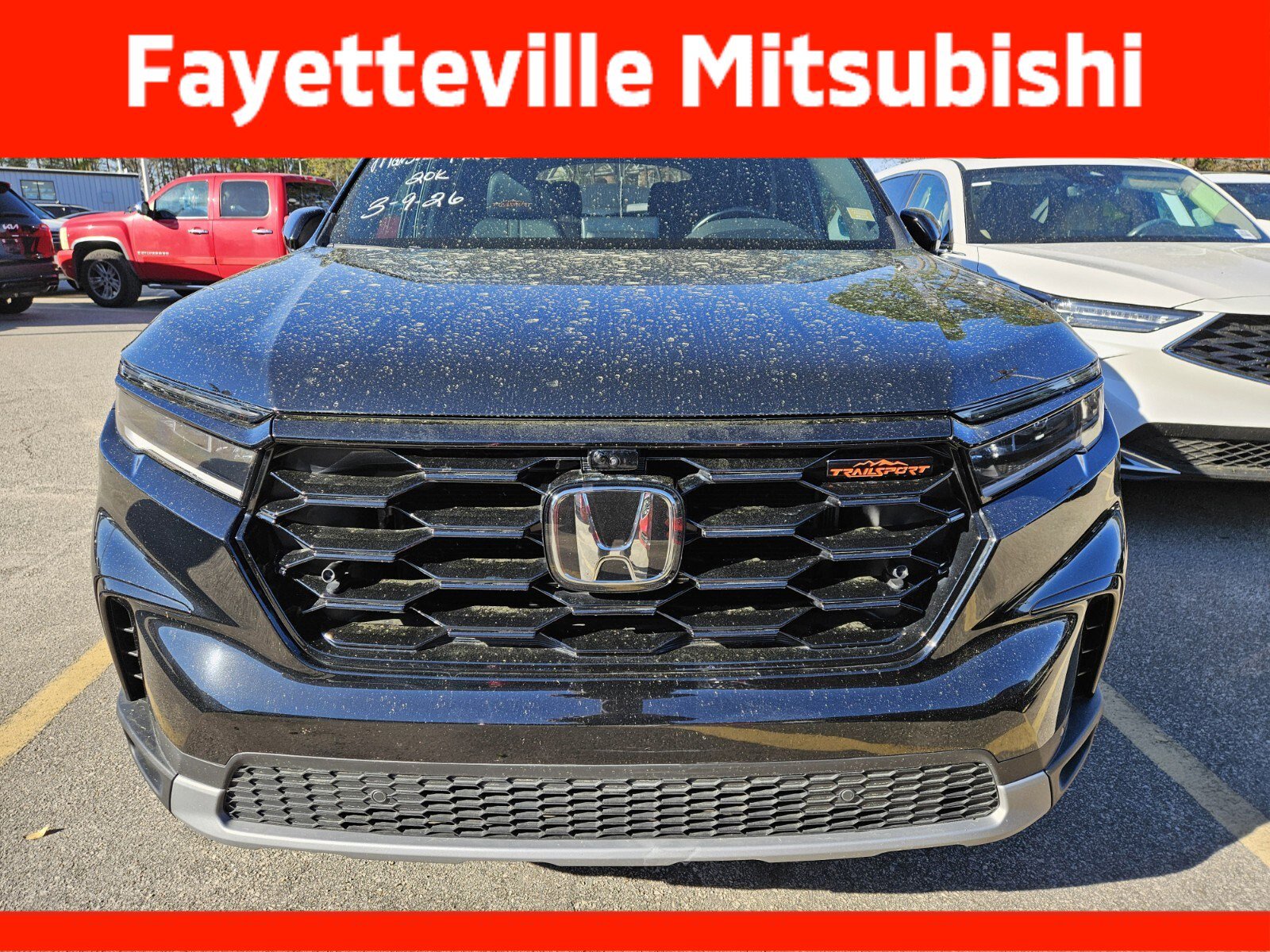 Used 2025 Honda Pilot TrailSport image 4