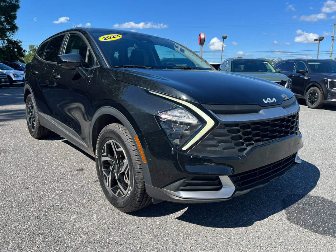 Certified 2023 Kia Sportage LX image 10