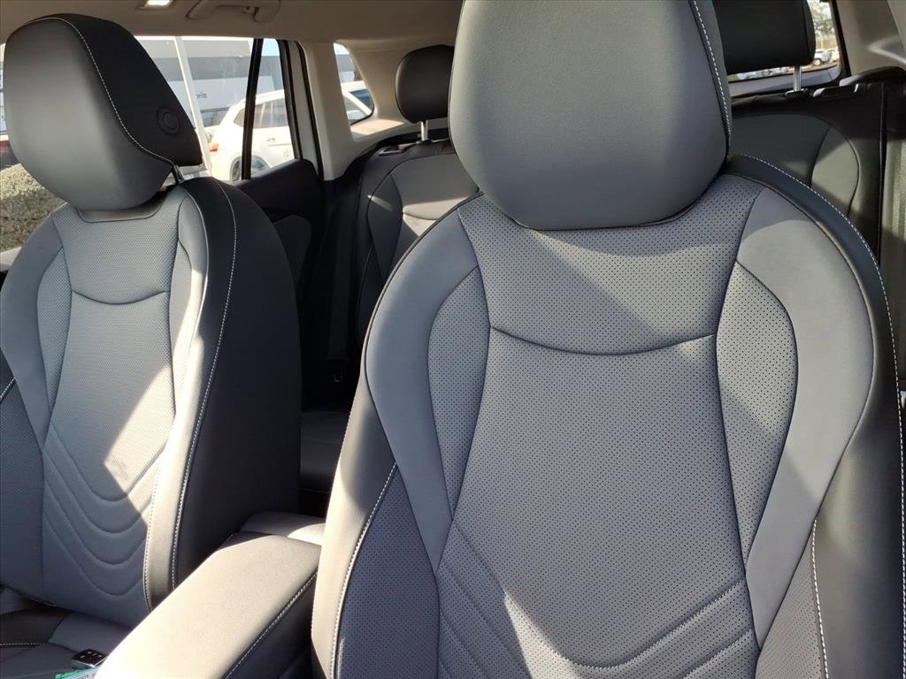 New 2026 Volkswagen Tiguan SE image 12