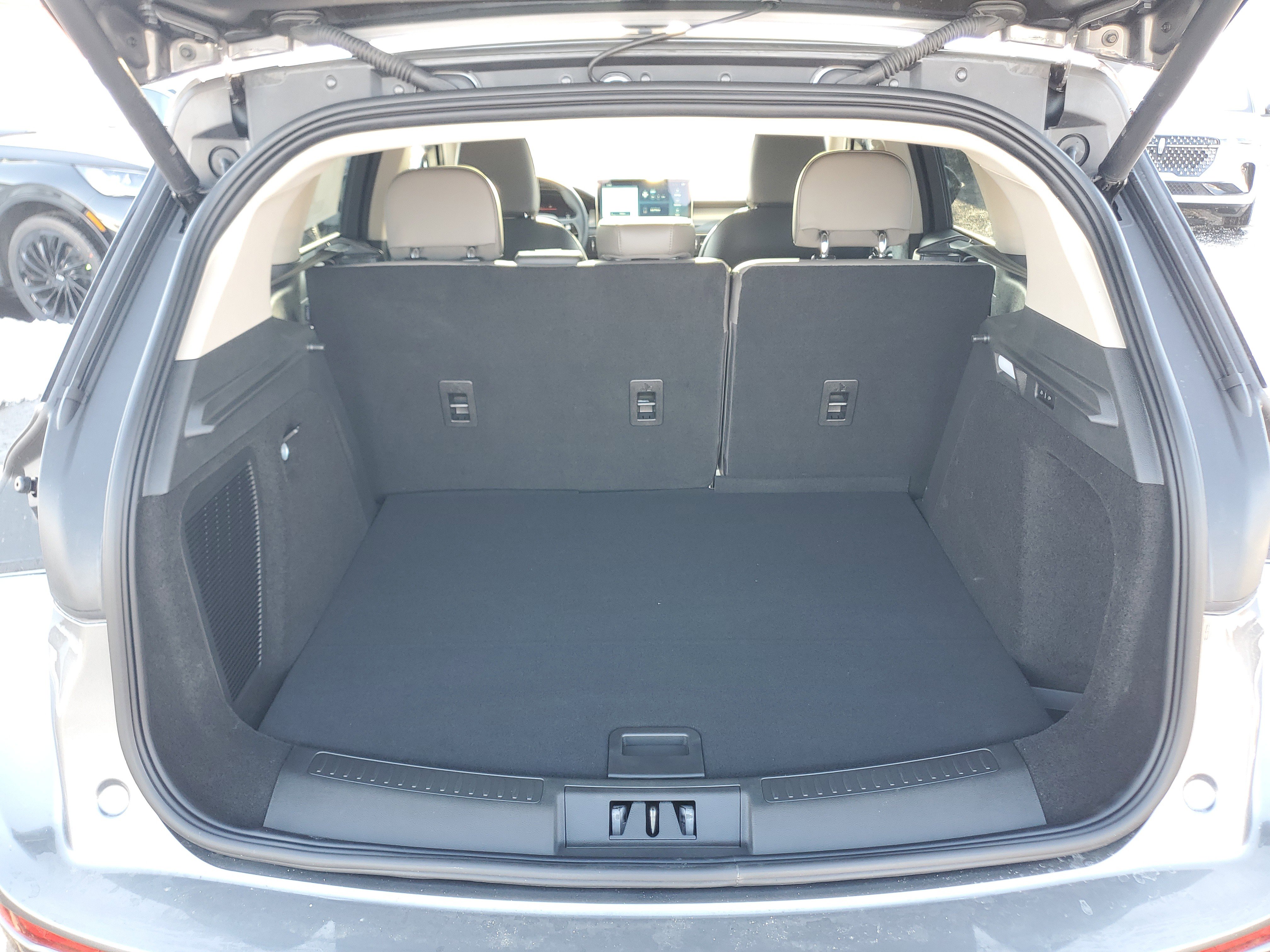 New 2026 Lincoln Corsair Premiere image 29