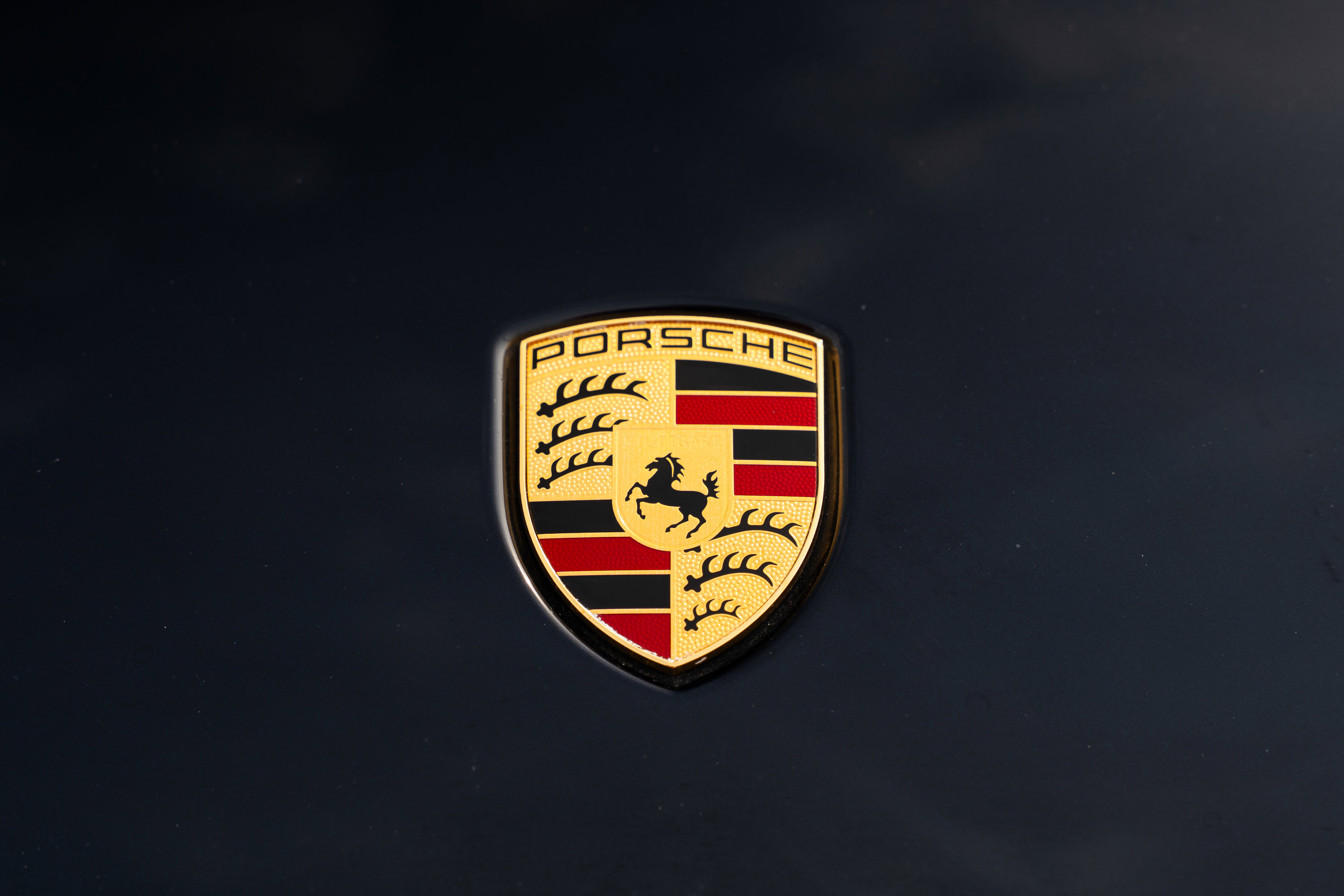 Used 2021 Porsche Cayenne image 40