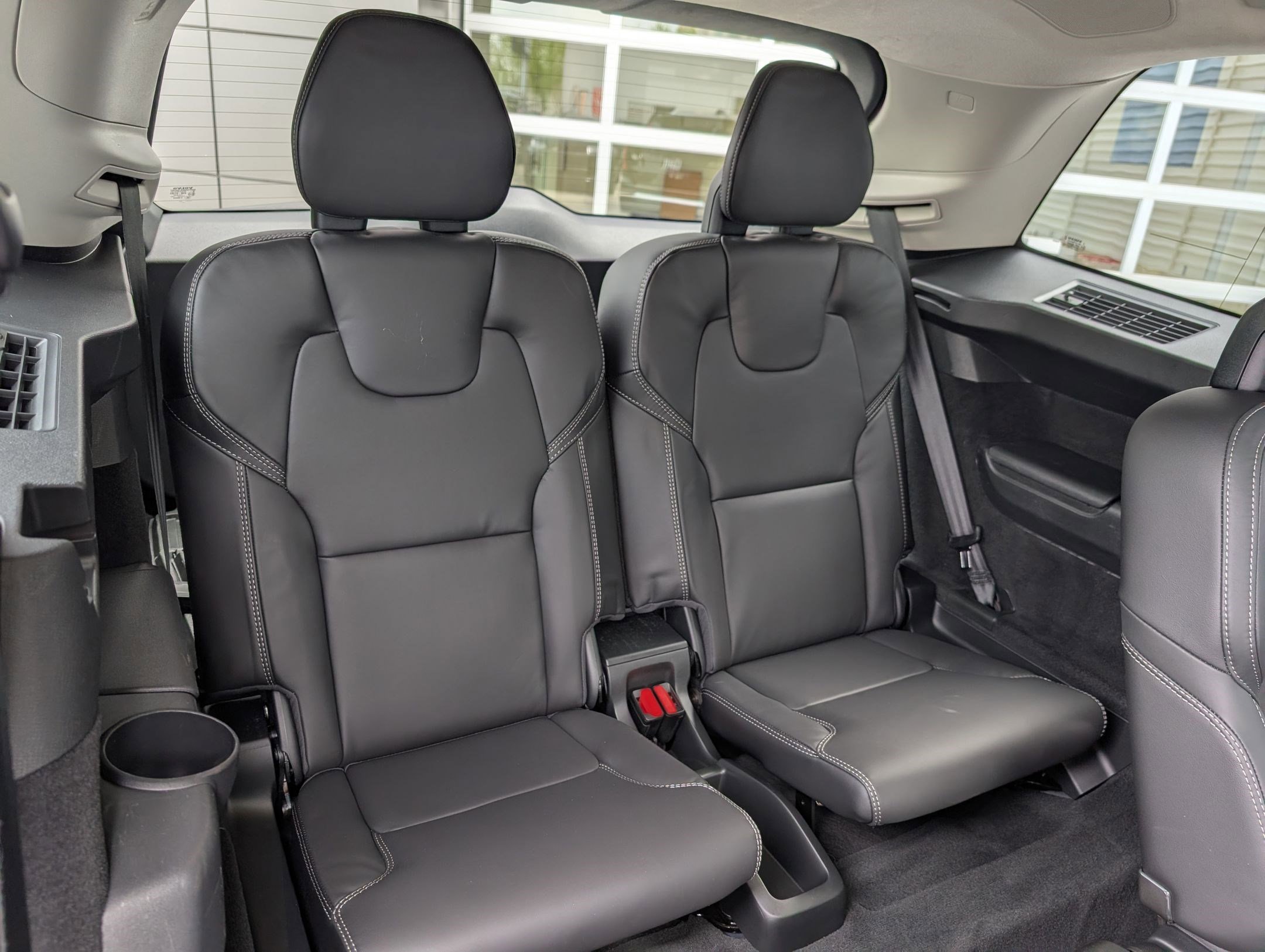 Used 2023 Volvo XC90 T8 Ultimate w/ Lounge Package AWD/4WD image 36
