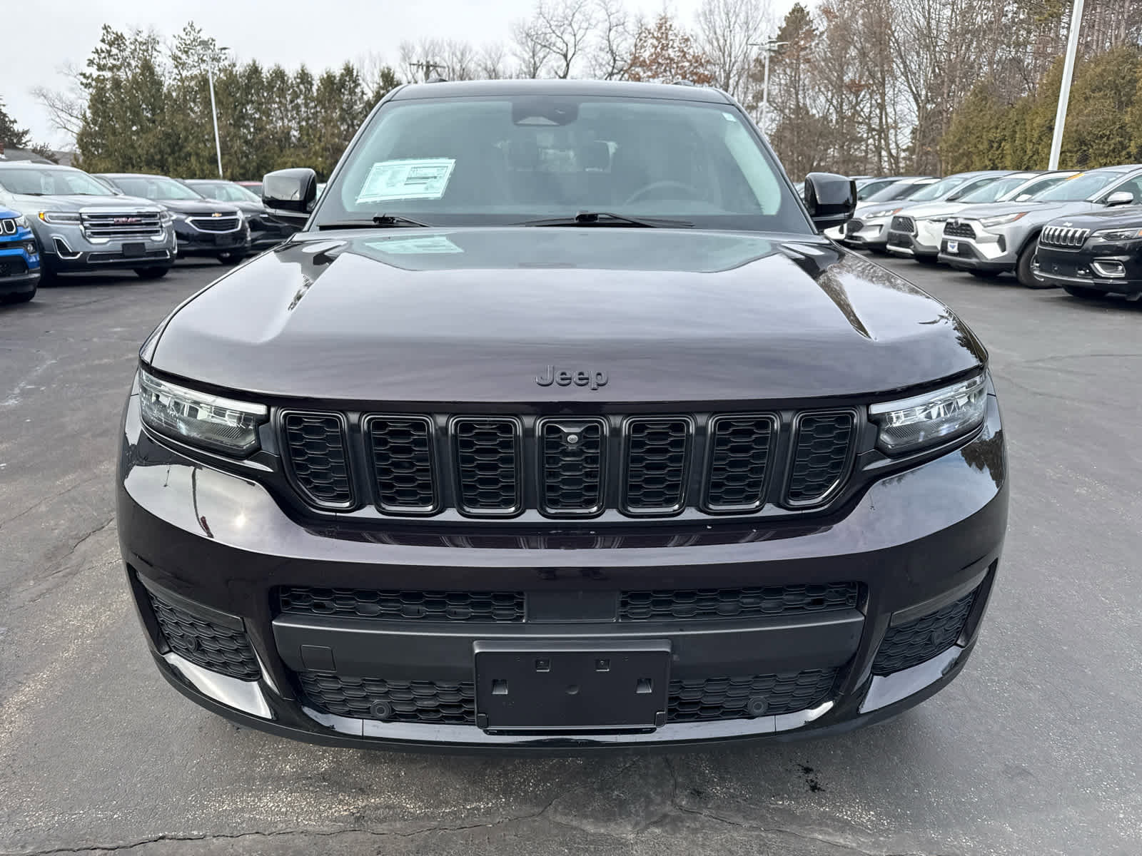 Used 2023 Jeep Grand Cherokee L Limited w/ Luxury Tech Group II image 8