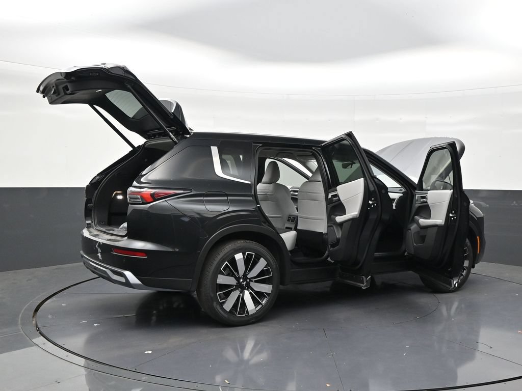 New 2026 Mitsubishi Outlander SE FWD image 28