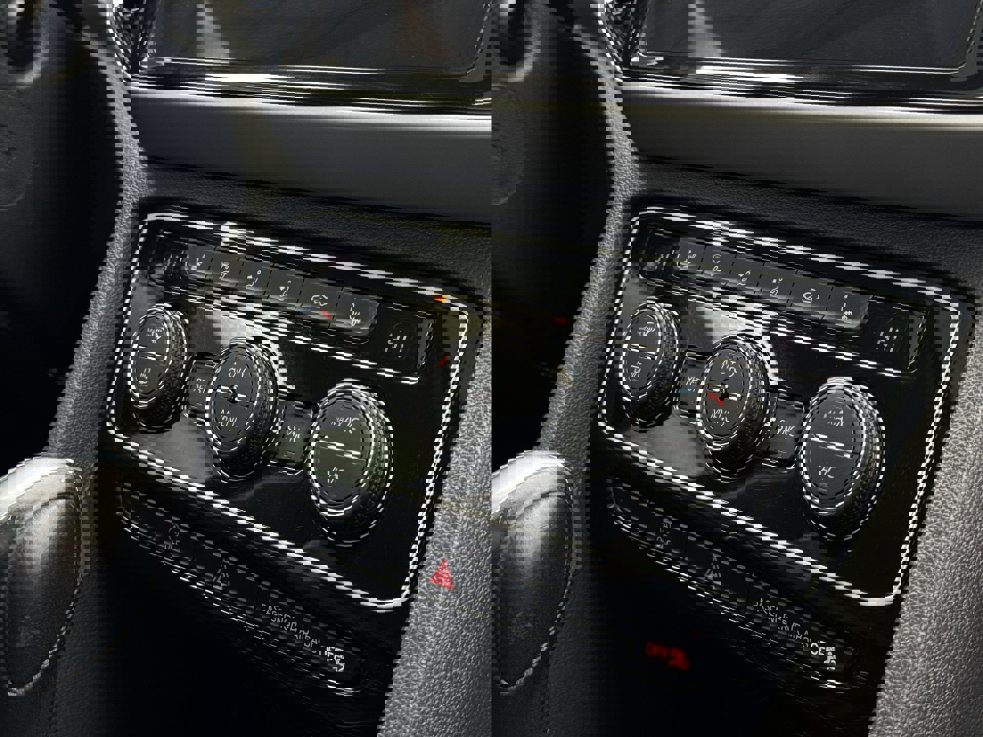 Used 2023 Volkswagen Atlas SE w/ Panoramic Sunroof Package image 34