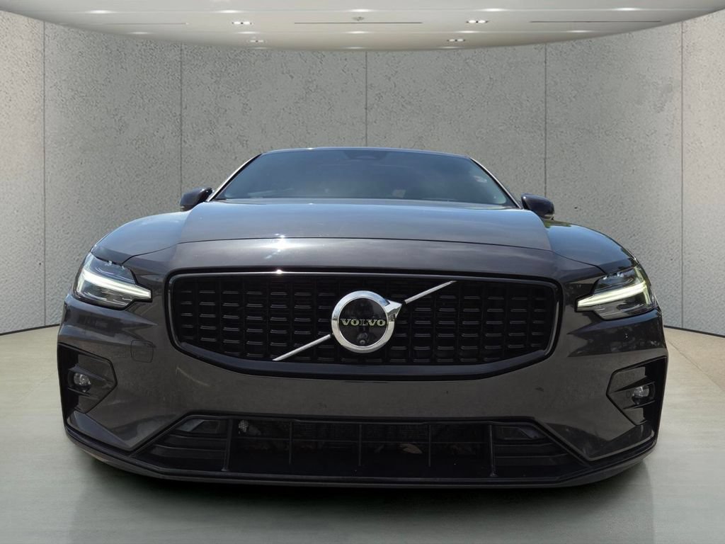 Used 2025 Volvo S60 B5 Plus w/ Protection Package Premier FWD image 12