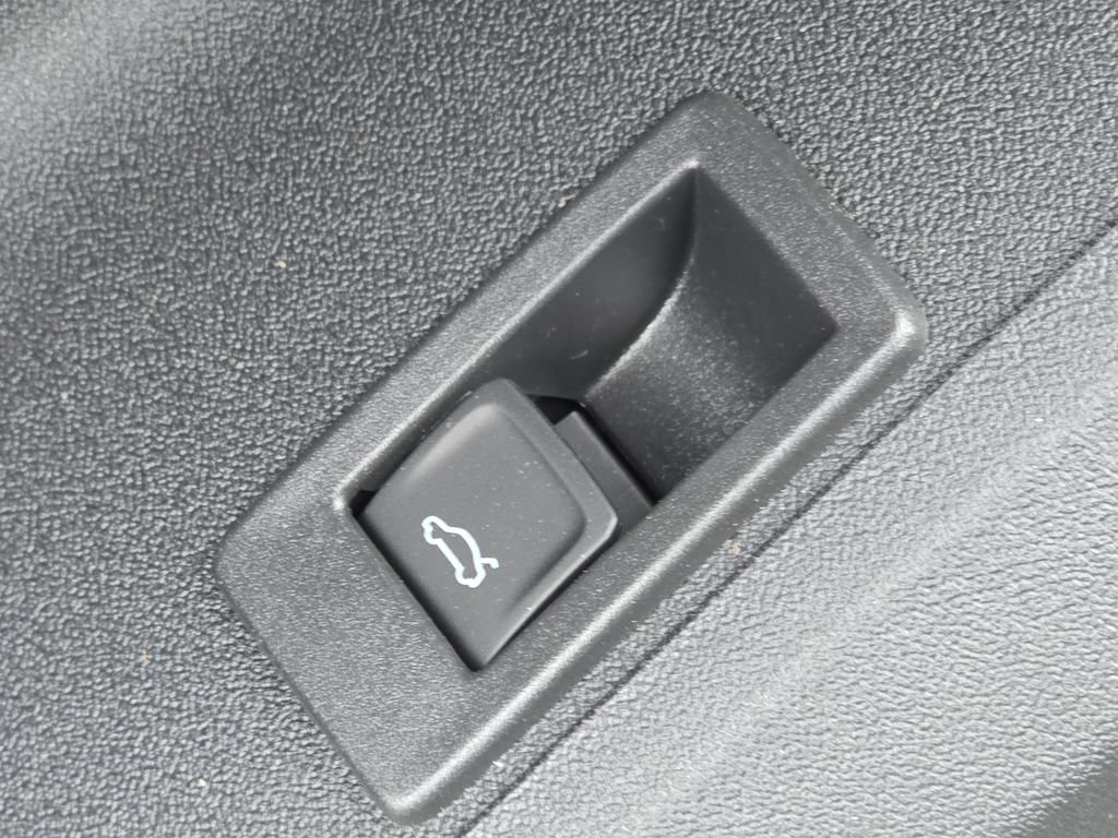 New 2026 Audi SQ5 Premium Plus AWD/4WD image 22