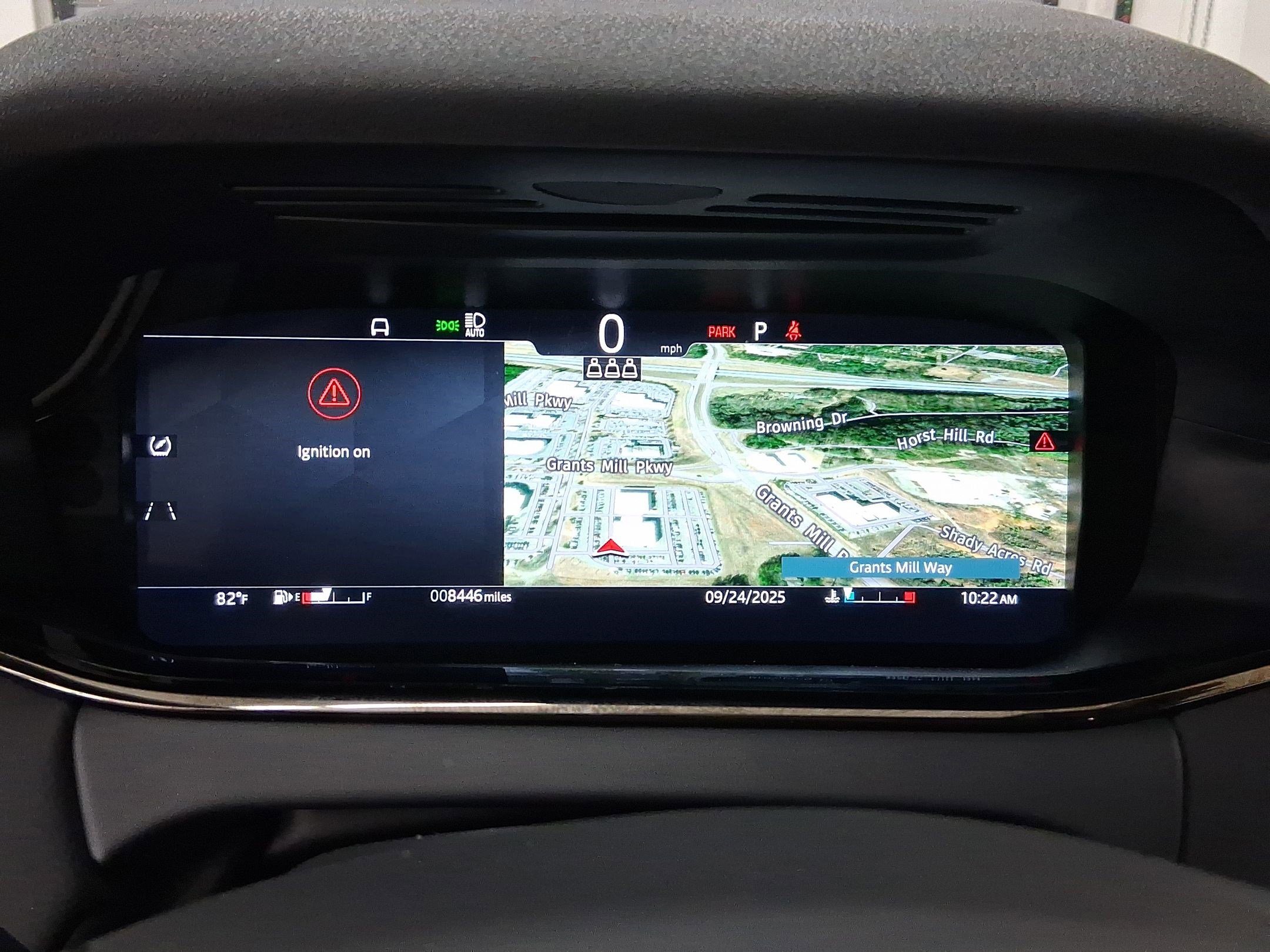 Certified 2025 Land Rover Range Rover Evoque Dynamic SE AWD/4WD image 18