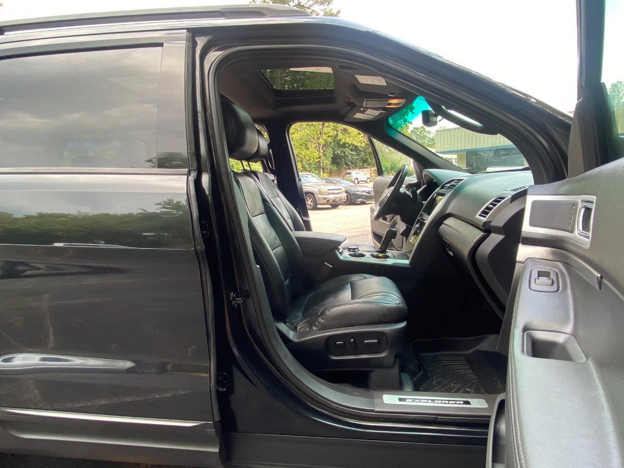 Used 2014 Ford Explorer Sport w/ Equipment Group 401A AWD/4WD image 57