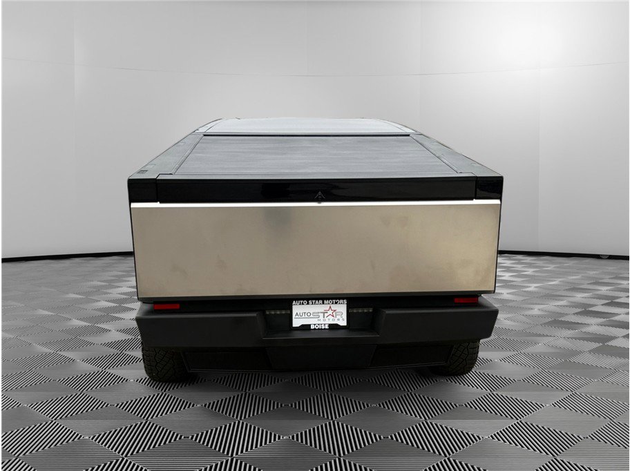 Used 2024 Tesla Cybertruck AWD Crew Cab image 5