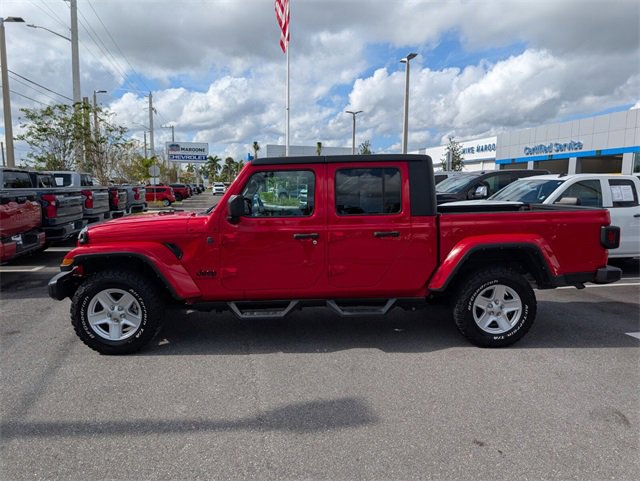 Used 2022 Jeep Gladiator Sport image 5