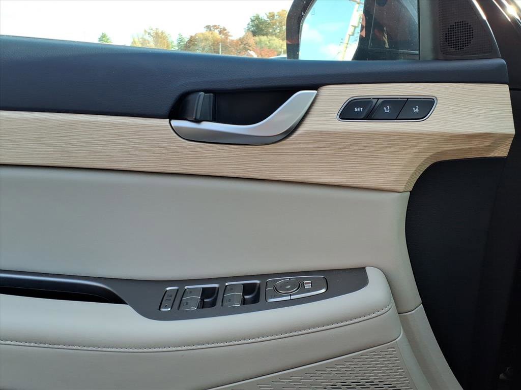 Used 2024 Hyundai Palisade Limited image 22