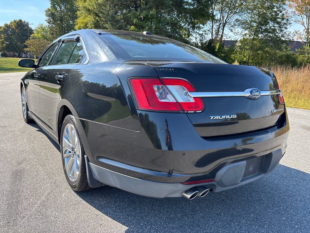 Used 2011 Ford Taurus Limited w/ 302A Rapid Spec Order Code AWD/4WD image 3