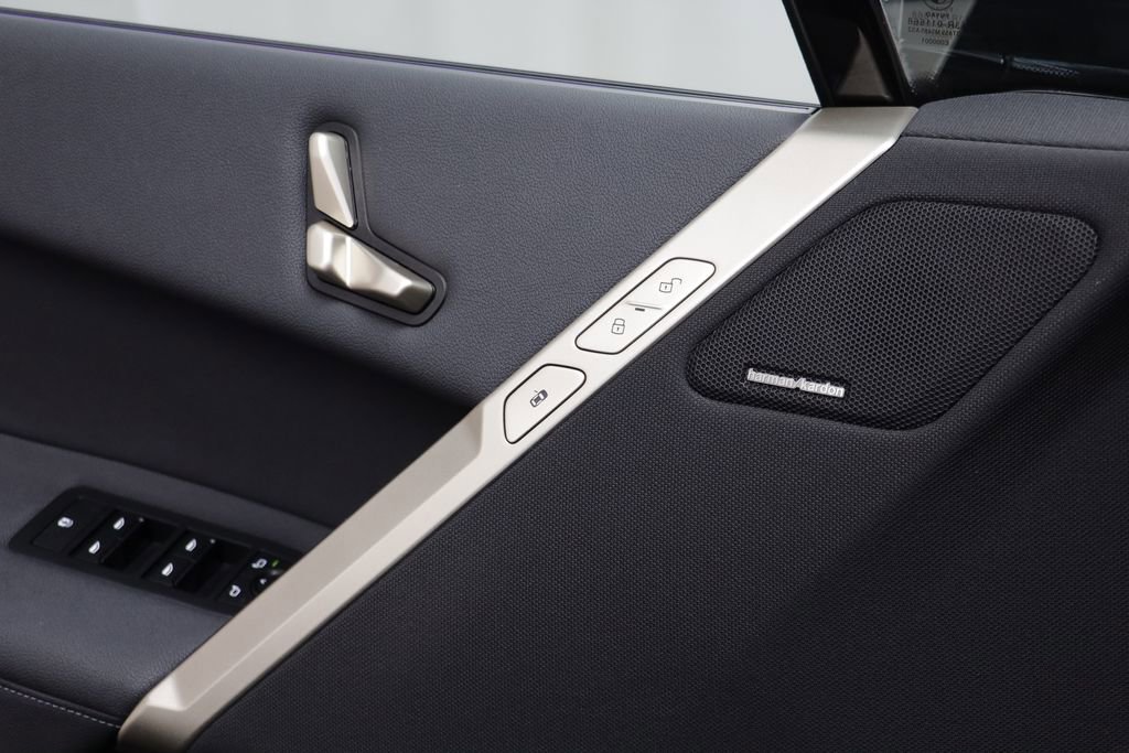 Certified 2024 BMW iX xDrive50 w/ Convenience Package image 7