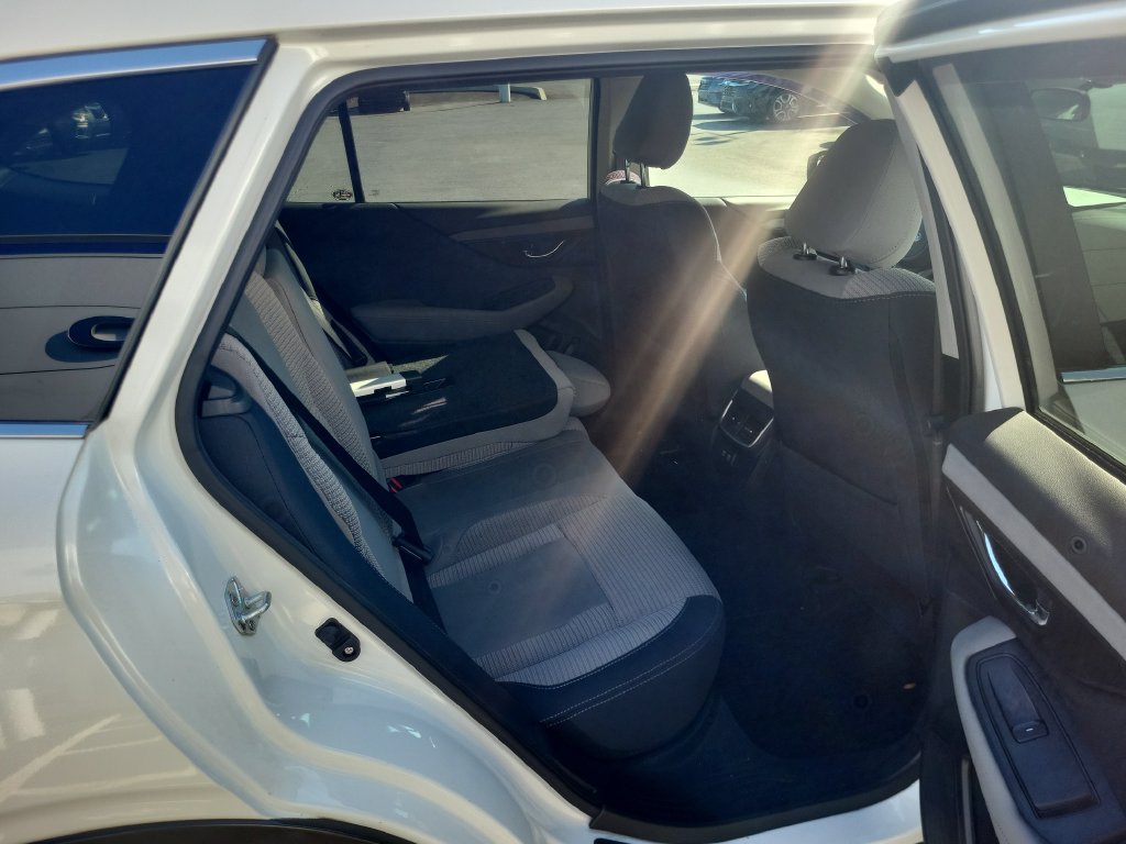 Certified 2022 Subaru Outback Premium AWD/4WD image 10