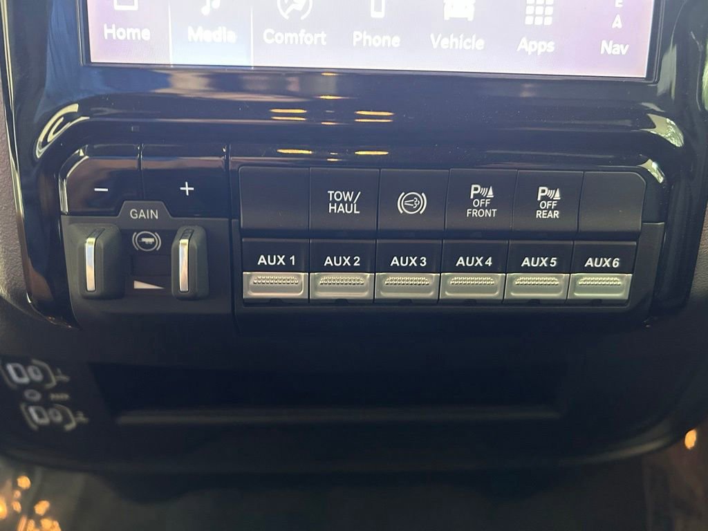 Used 2025 RAM 3500 Big Horn AWD/4WD image 49