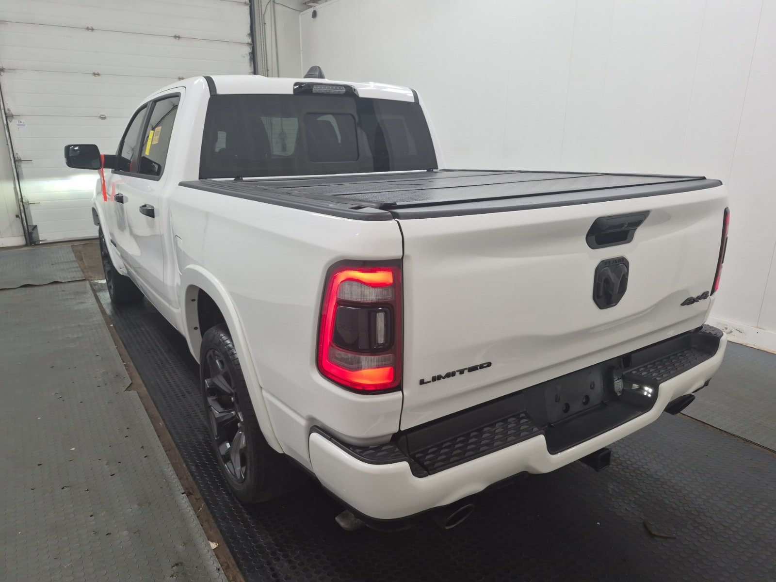 Used 2023 RAM 1500 Limited AWD/4WD image 6