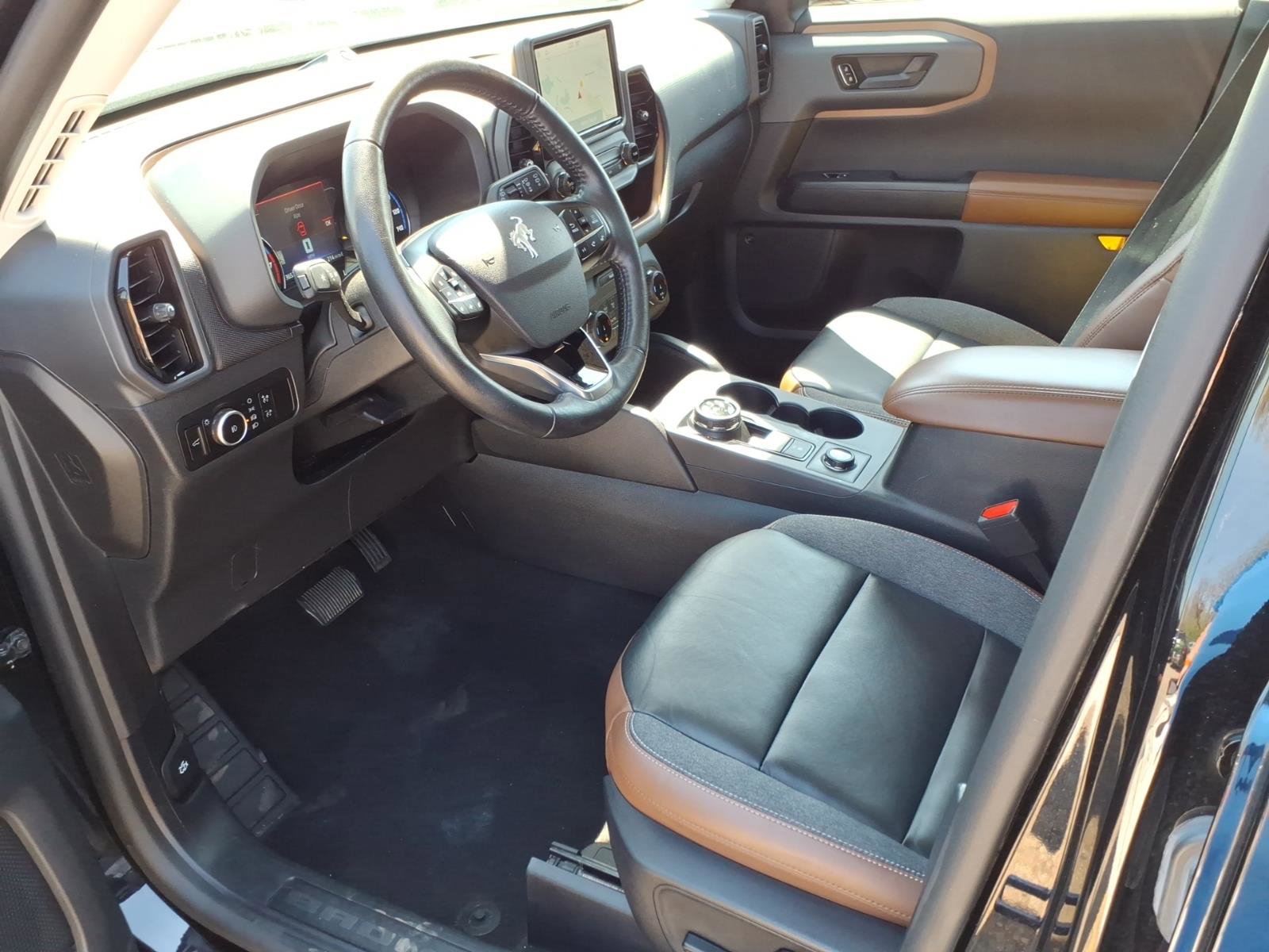 Used 2023 Ford Bronco Sport Outer Banks w/ Tech Package AWD/4WD image 13